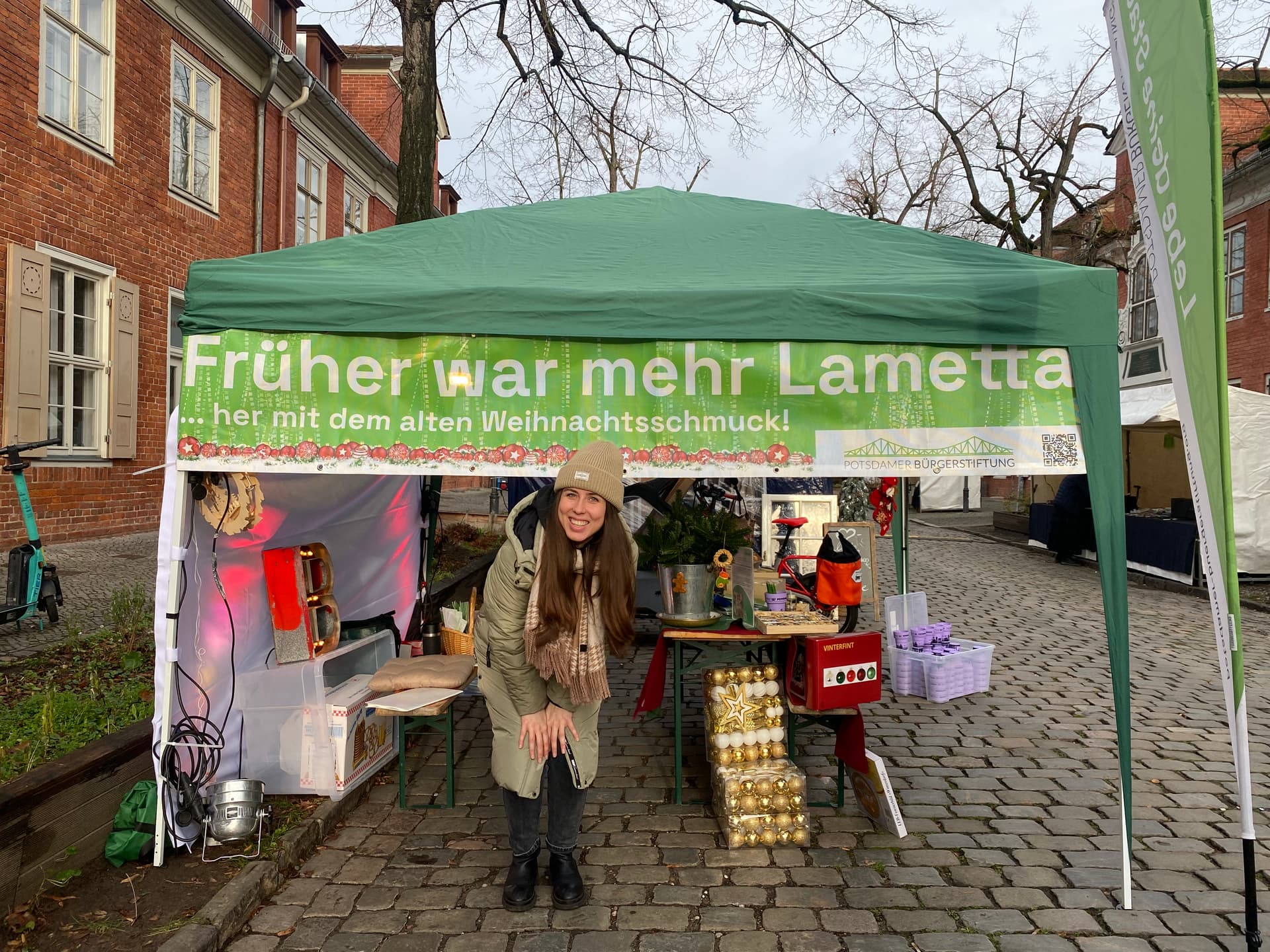 Früher war mehr Lametta: Baumschmuck gegen Spende